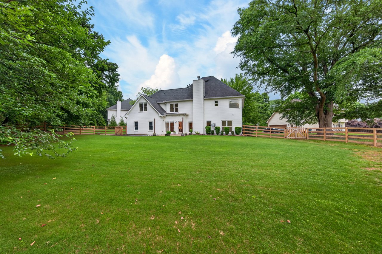 1635 Briers Chute