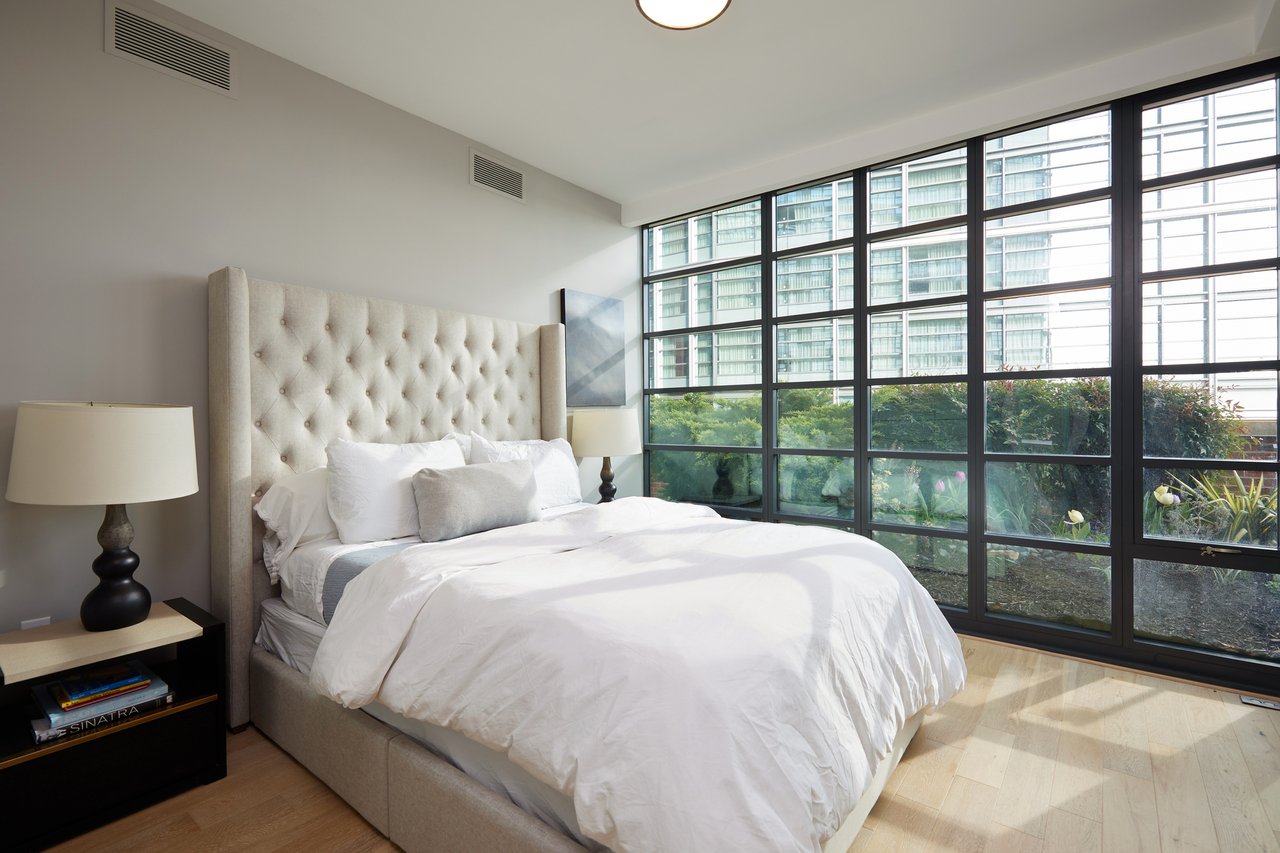 45 Sutton Square SW #306