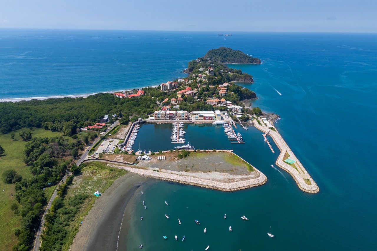 Surfside Beach Lot Y54 – Beachfront, Playa Potrero