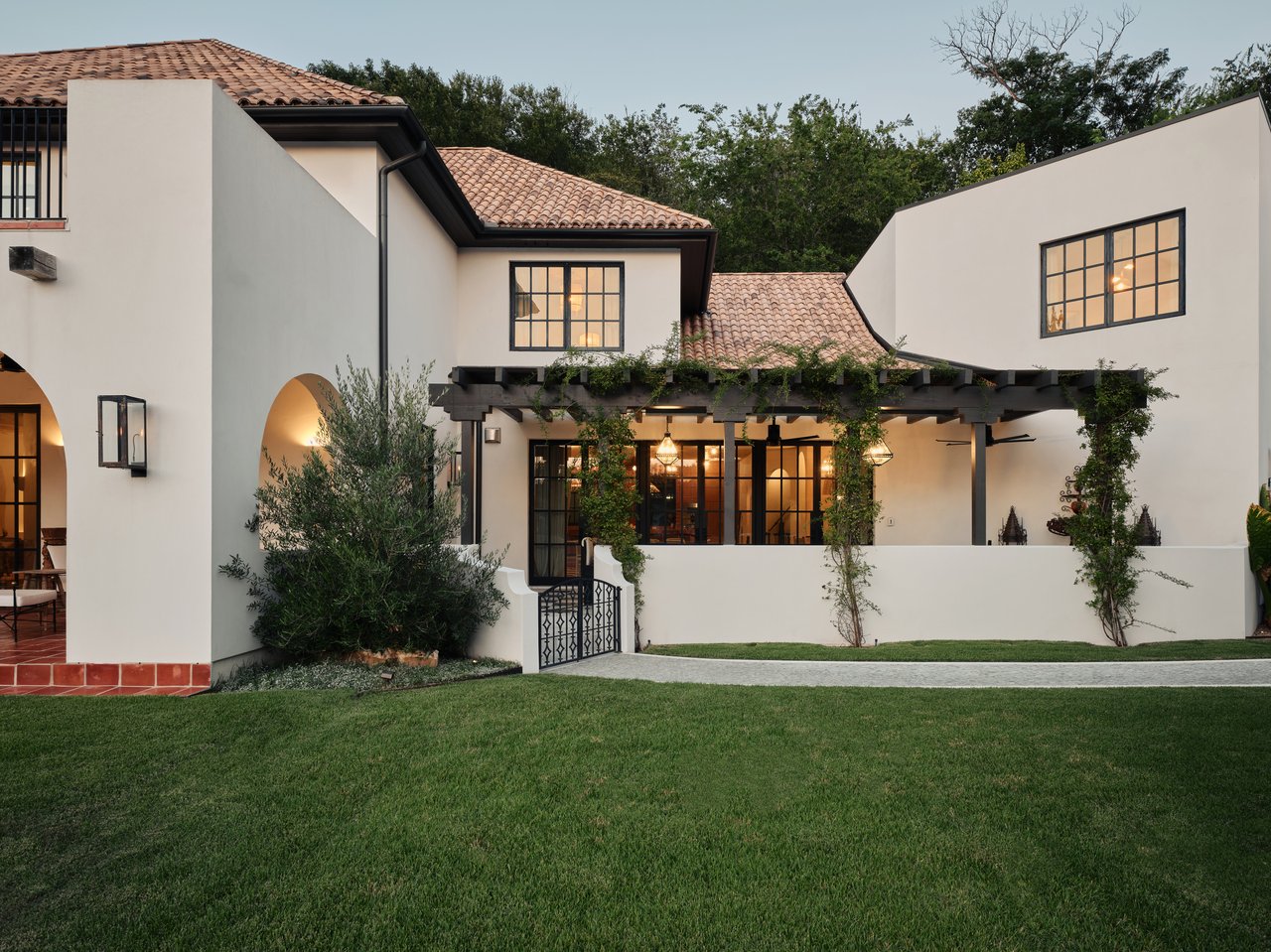 Villa Serena on Lake Austin | A Waterfront Sanctuary