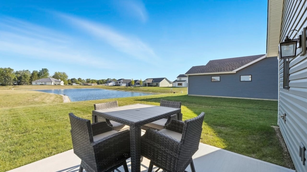 22215 Travertine Run
