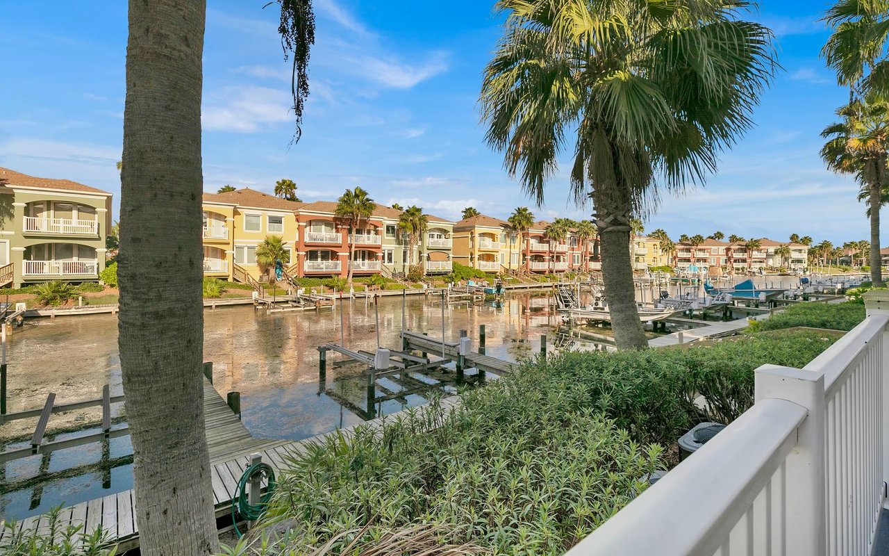 Laguna Vista