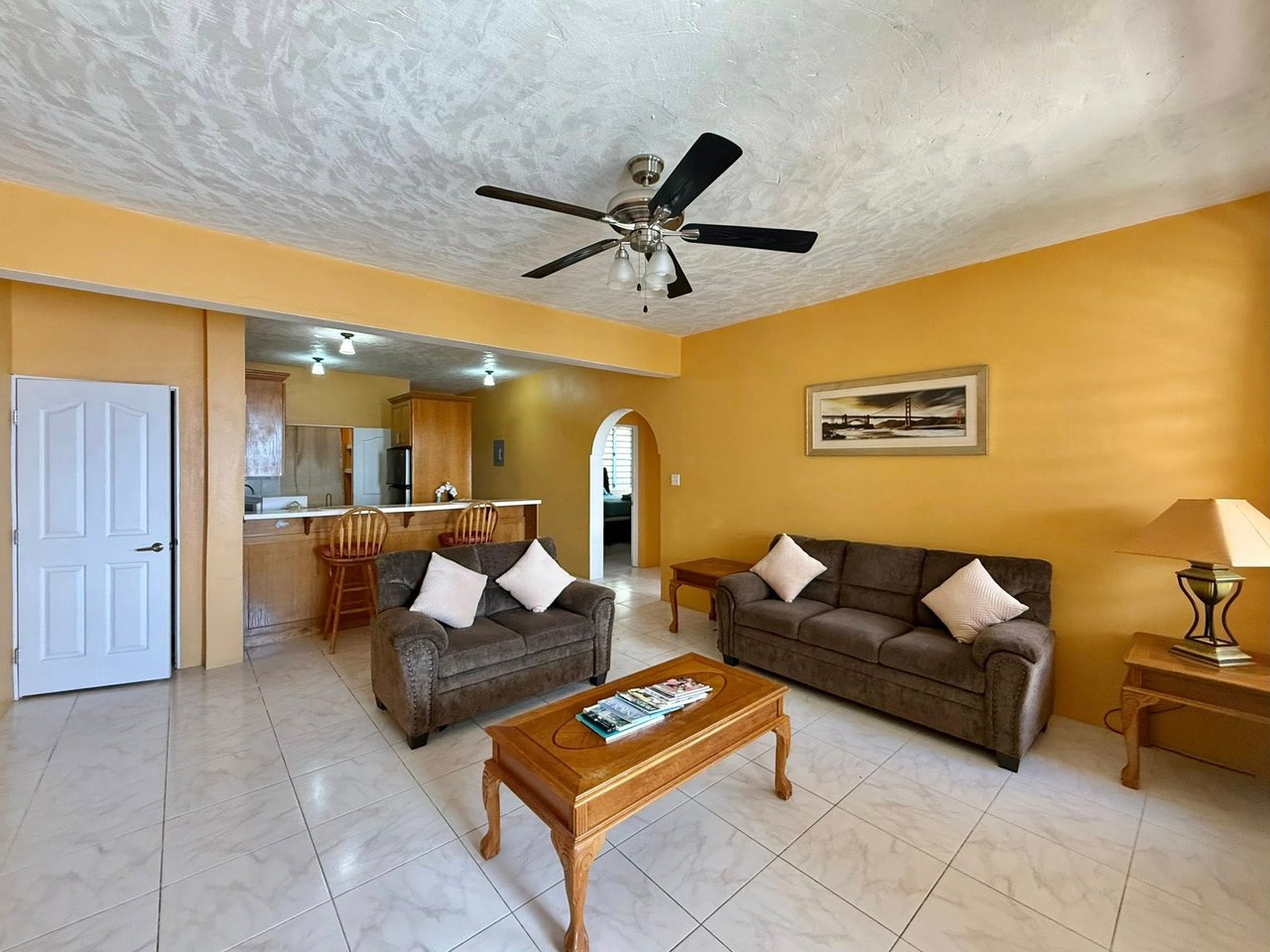 1093 West End 2 Bedroom Apartment