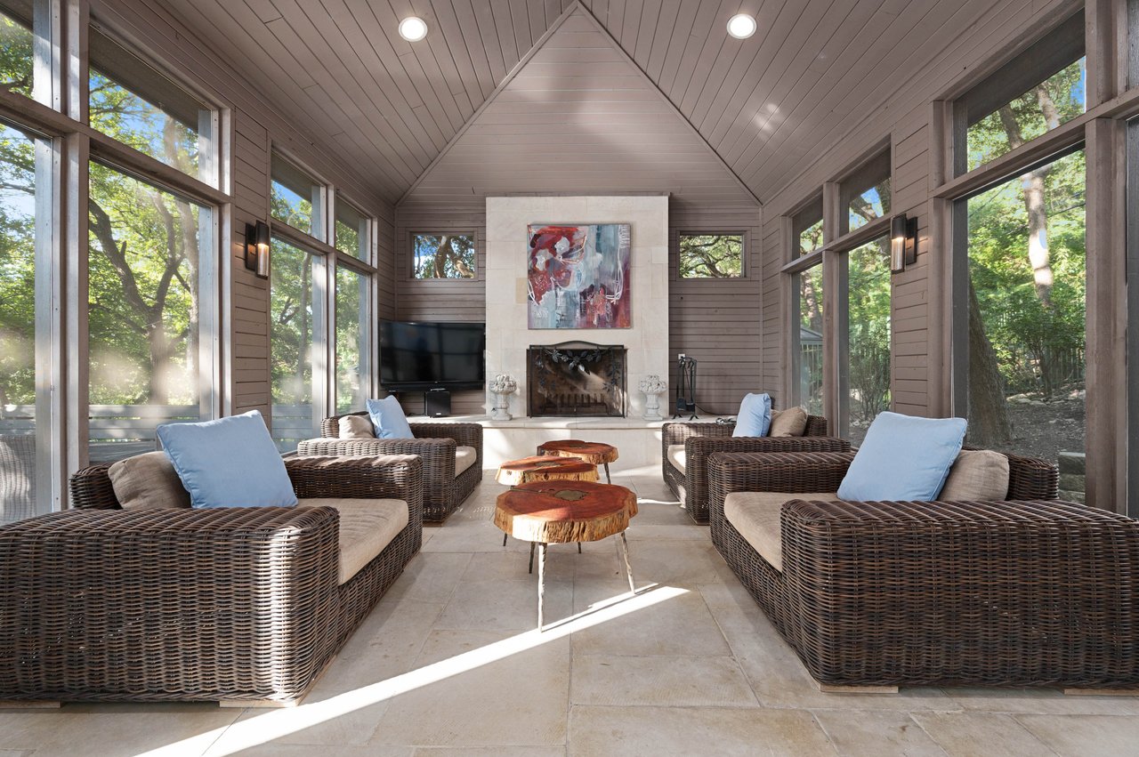 2406 Pemberton Parkway