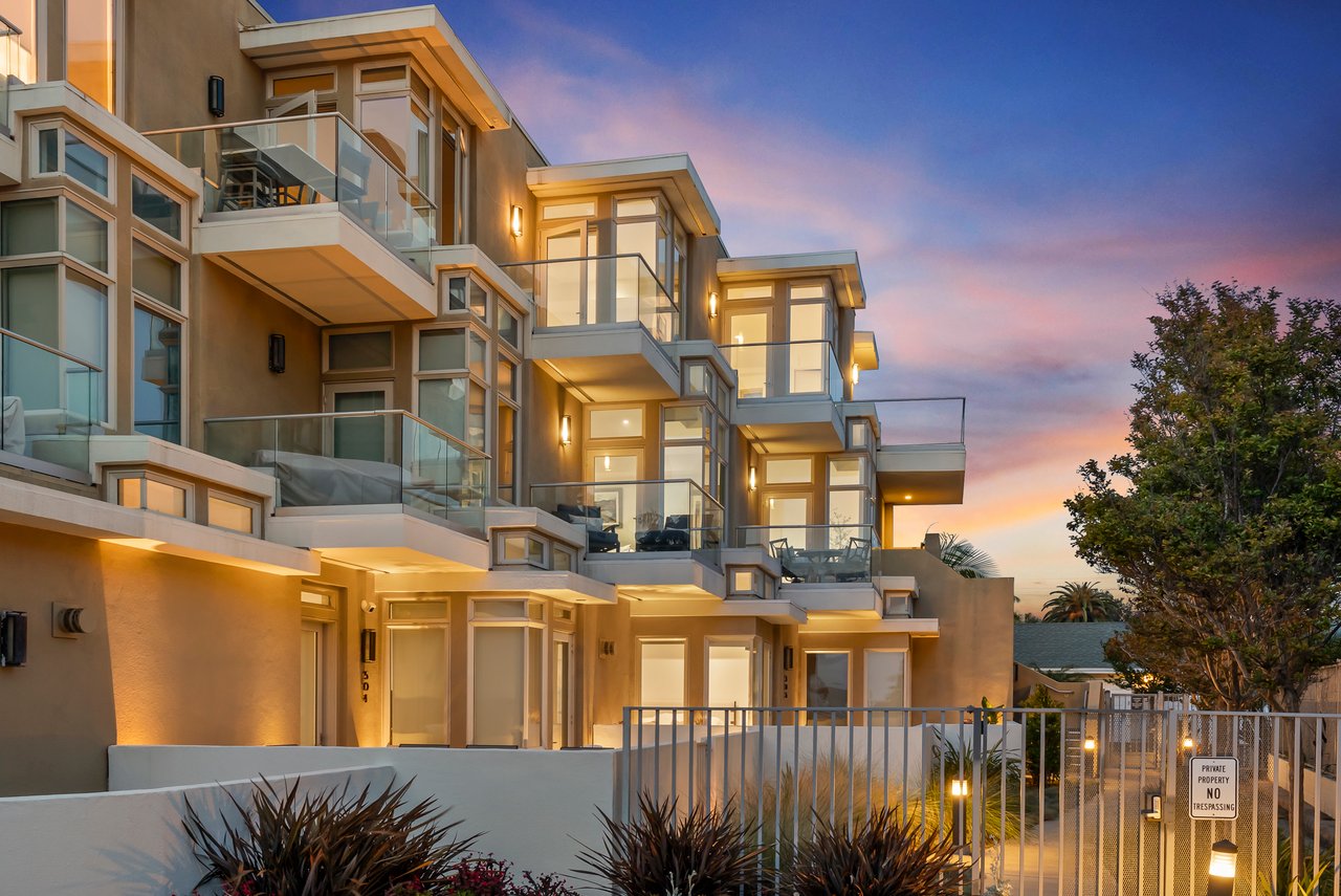 OCEANSIDE BEACH HOUSE