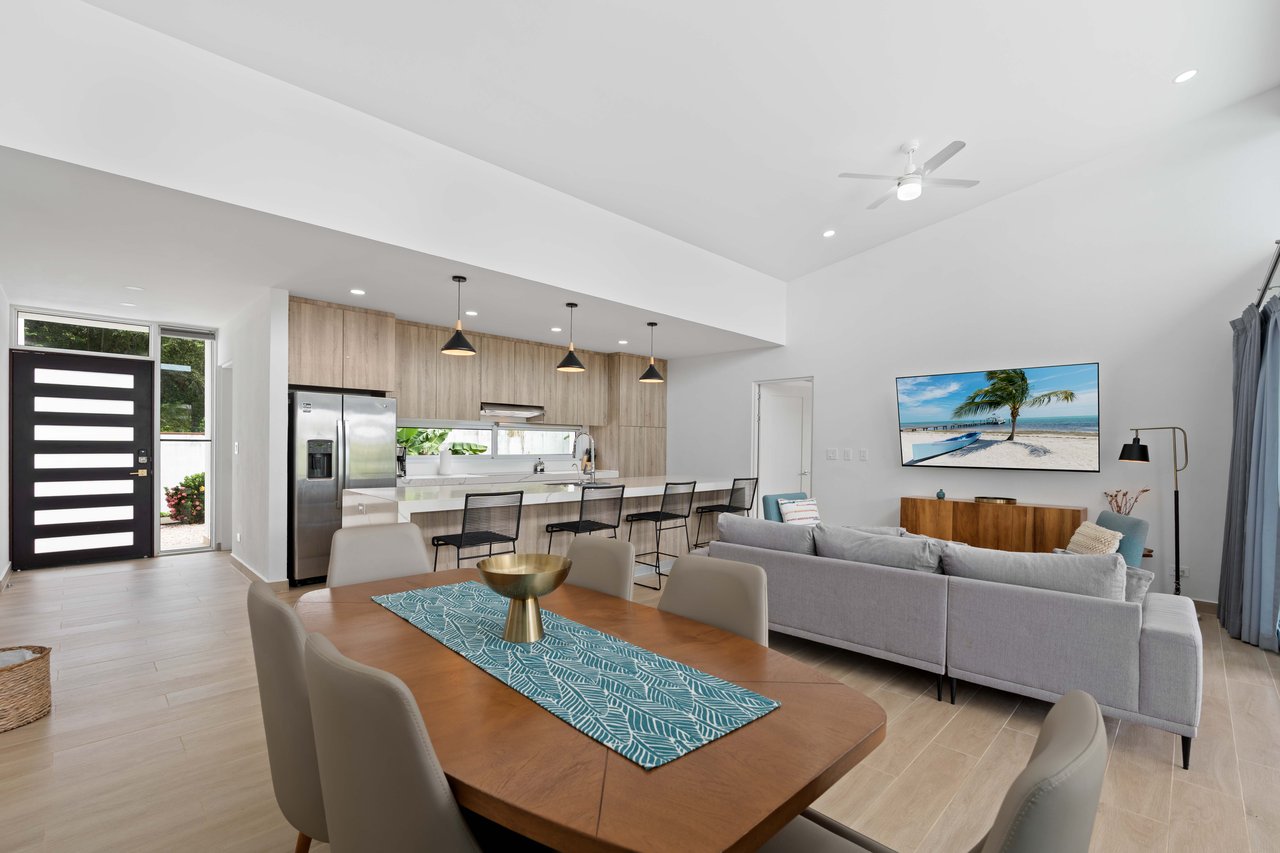 Enclave B5 | Modern 3-Bedroom Villa in Gated Community Near Avellanas Beach