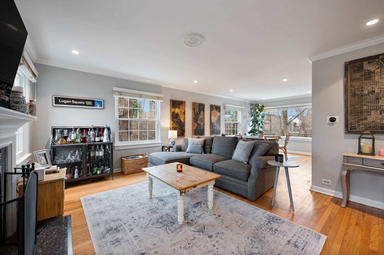 530 Woodland Lane South 