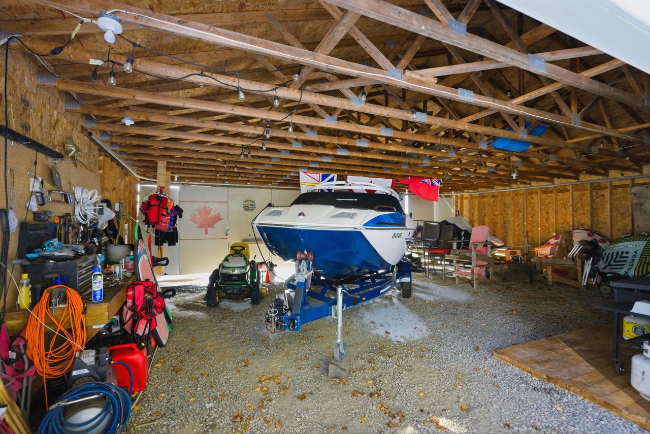 126 CHAPMAN Drive SE