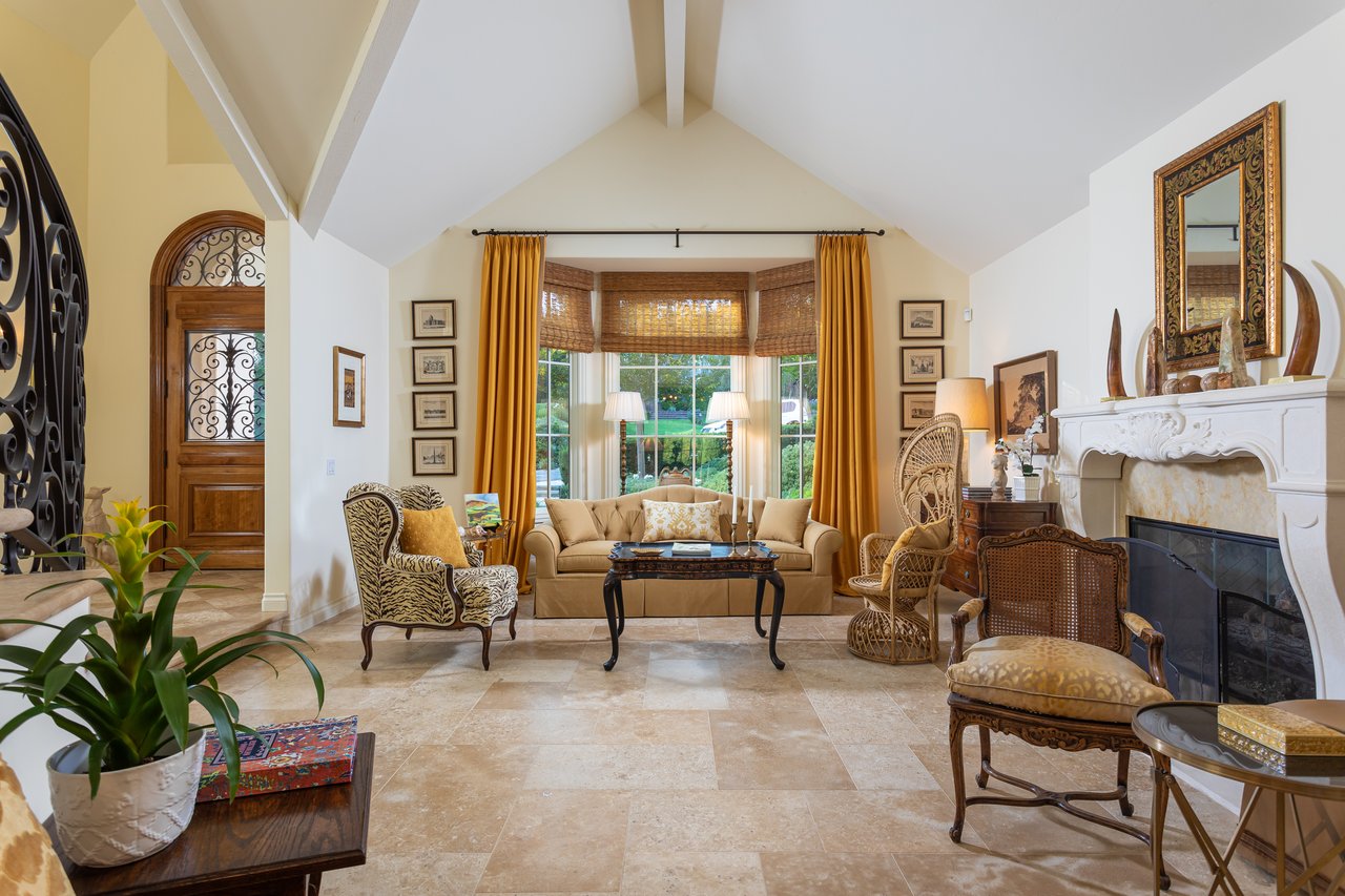 30602 Hunt Club Dr
