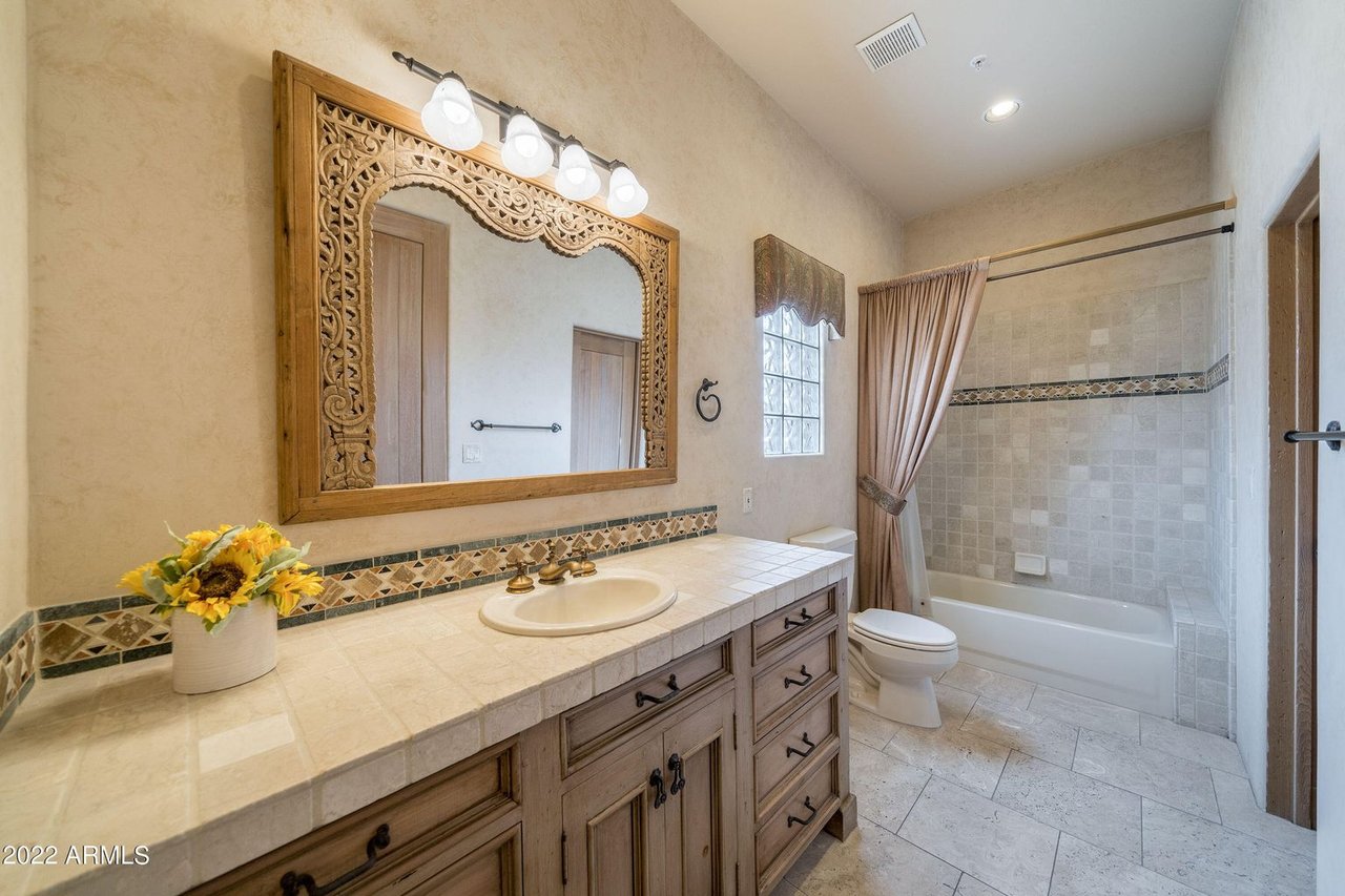 12077 E Laurel Lane
