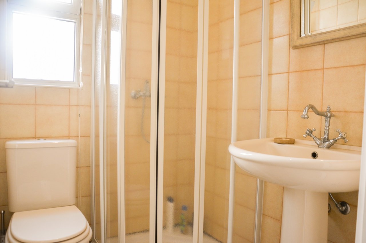 Luxury 4-Bedroom Villa with Indoor Pool – São Miguel, Azores