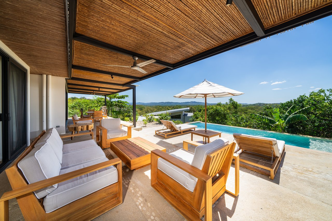 Casa Salinas – 3 beds ocean view home in playa grande