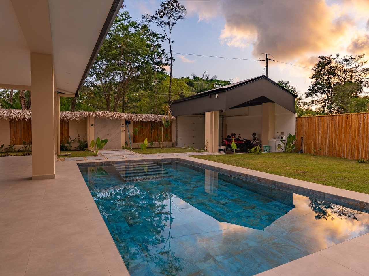 Refined Tropical Home in Uvita, Costa Rica | Walk to Beach & Parque Nacional Marino Ballena