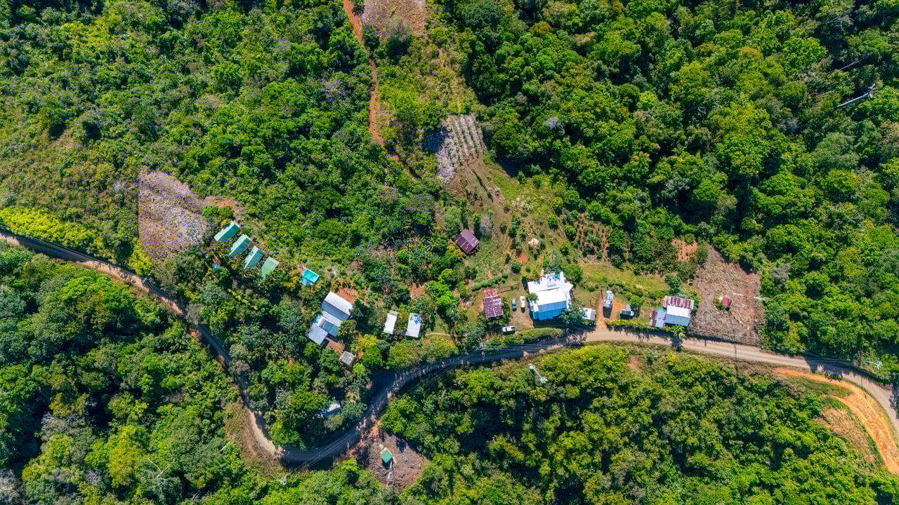 67 acres development (15 titled lots) with breathtaking views in Sierpe