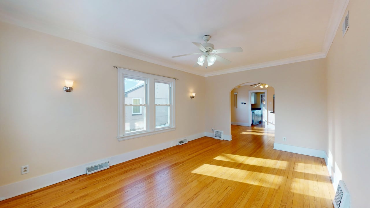 4512 Saratoga Avenue