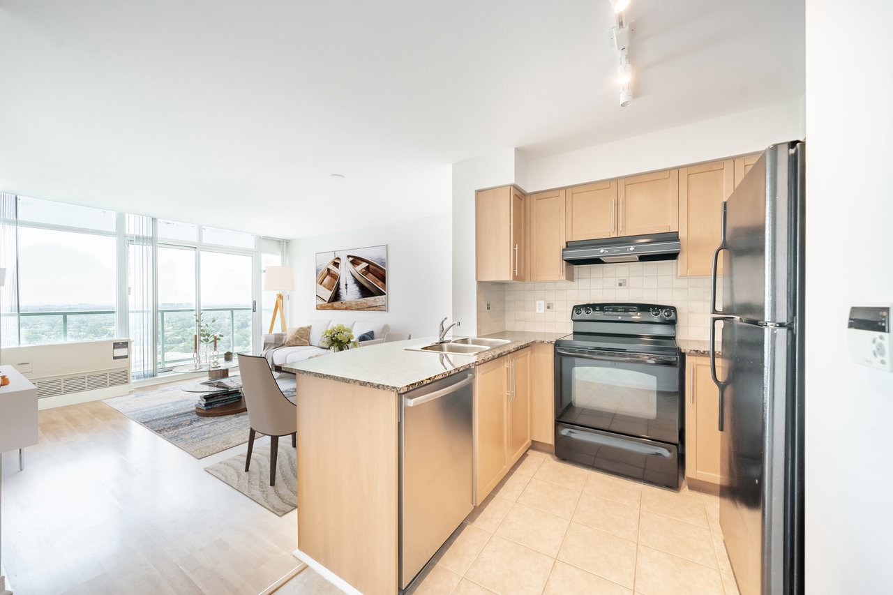 5508 Yonge St PH03