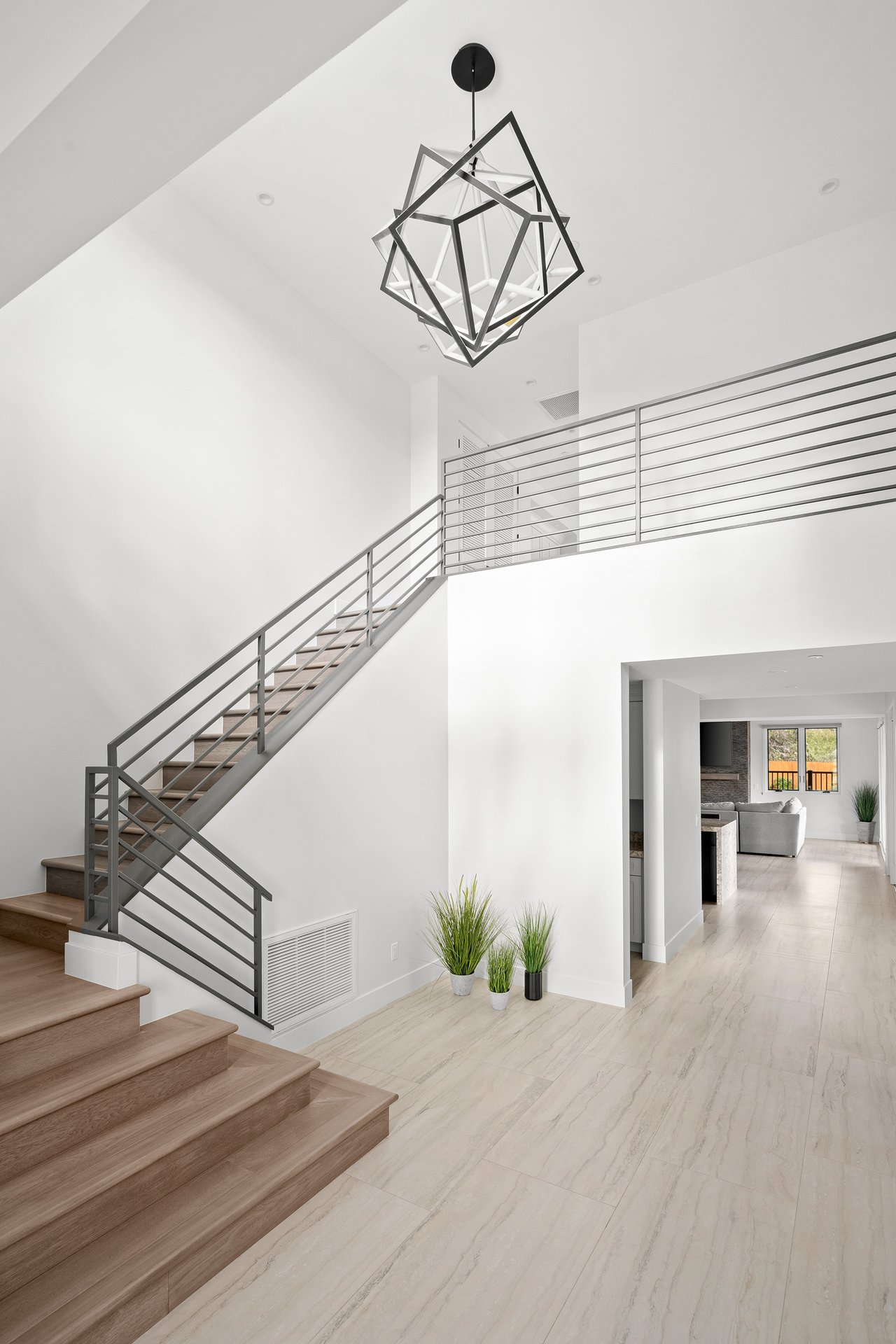 40 Roadrunner Lane