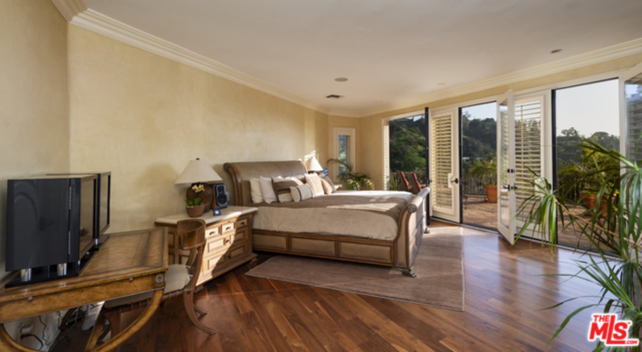 2636 La Cuesta Dr