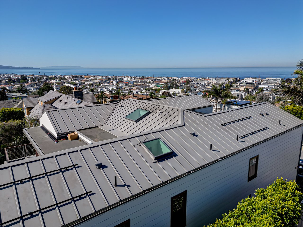 Hill Section View Home