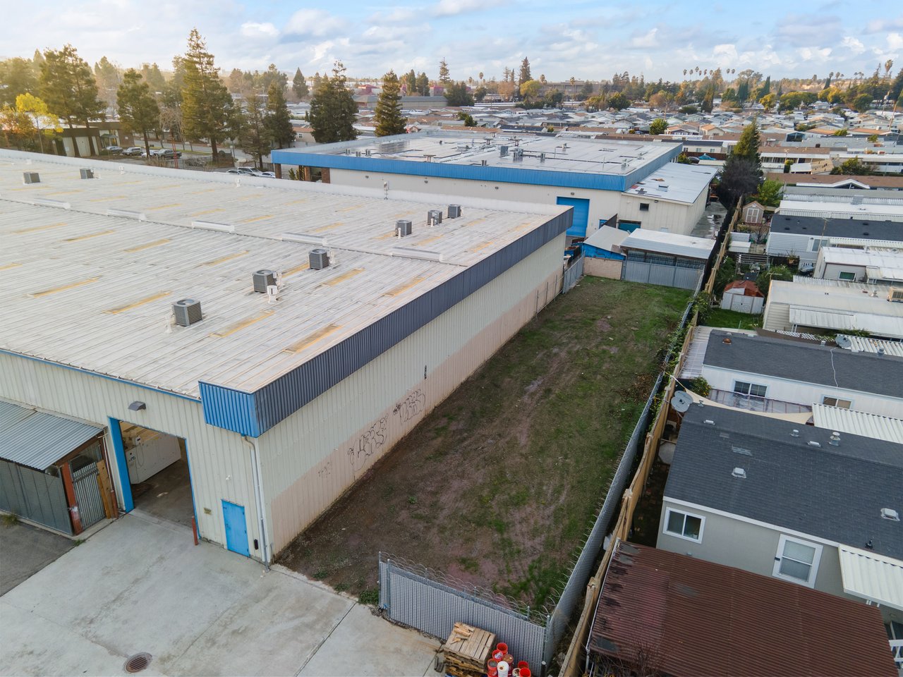 31,409 SF Industrial Owner User Opportunity