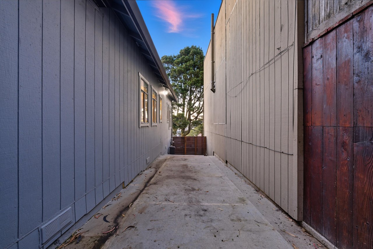 395 Frankfort Street