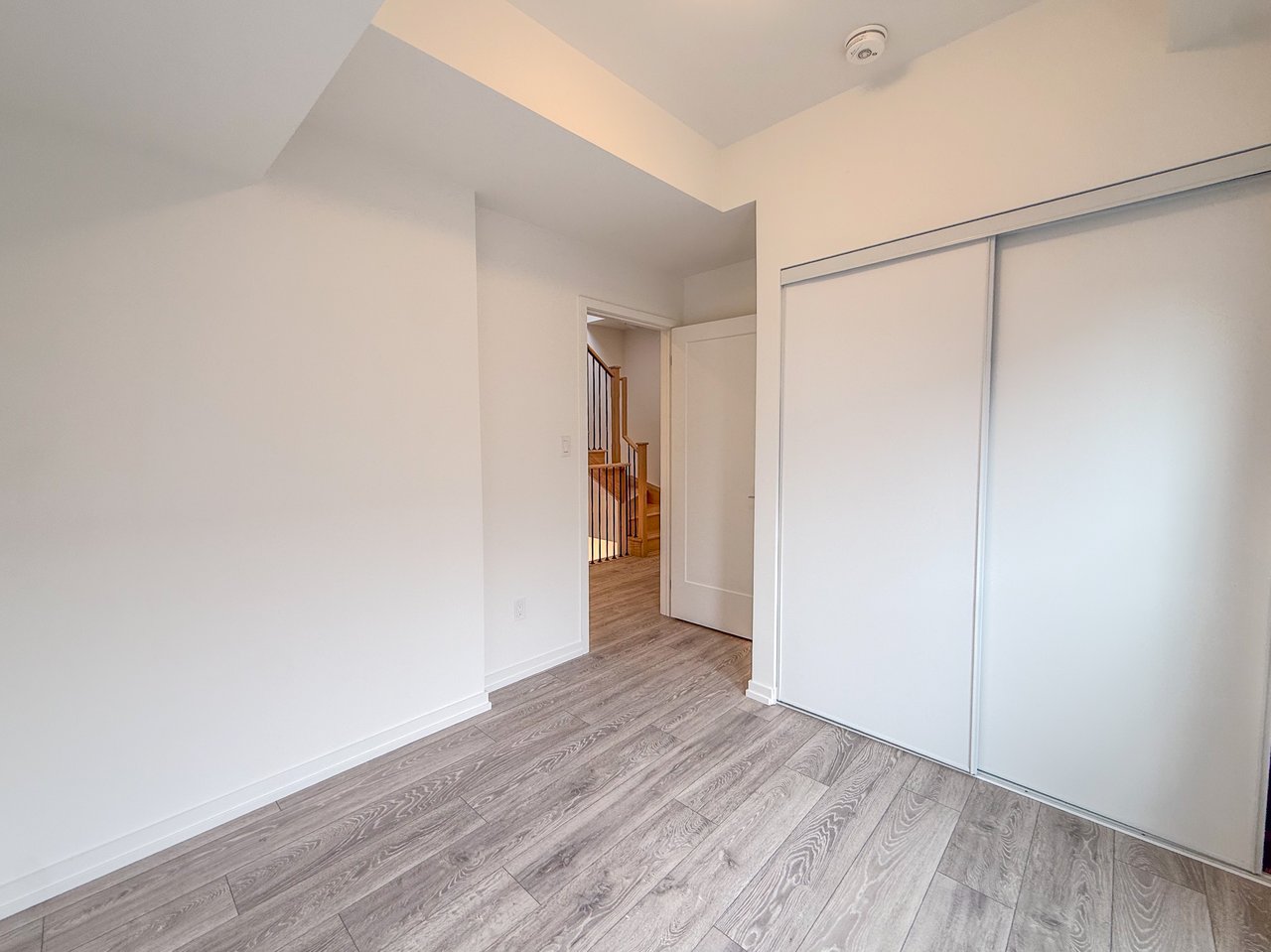 16 Lytham Green Circle