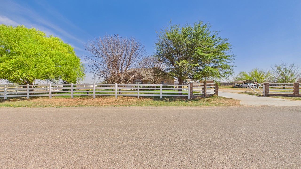 14260 Lariat Trail