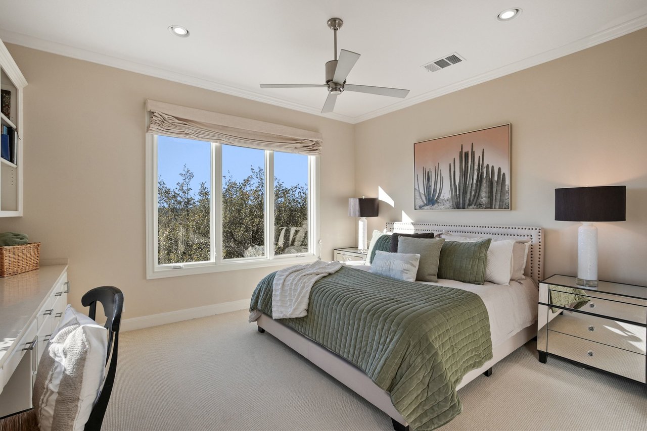 3800 Hunterwood Point