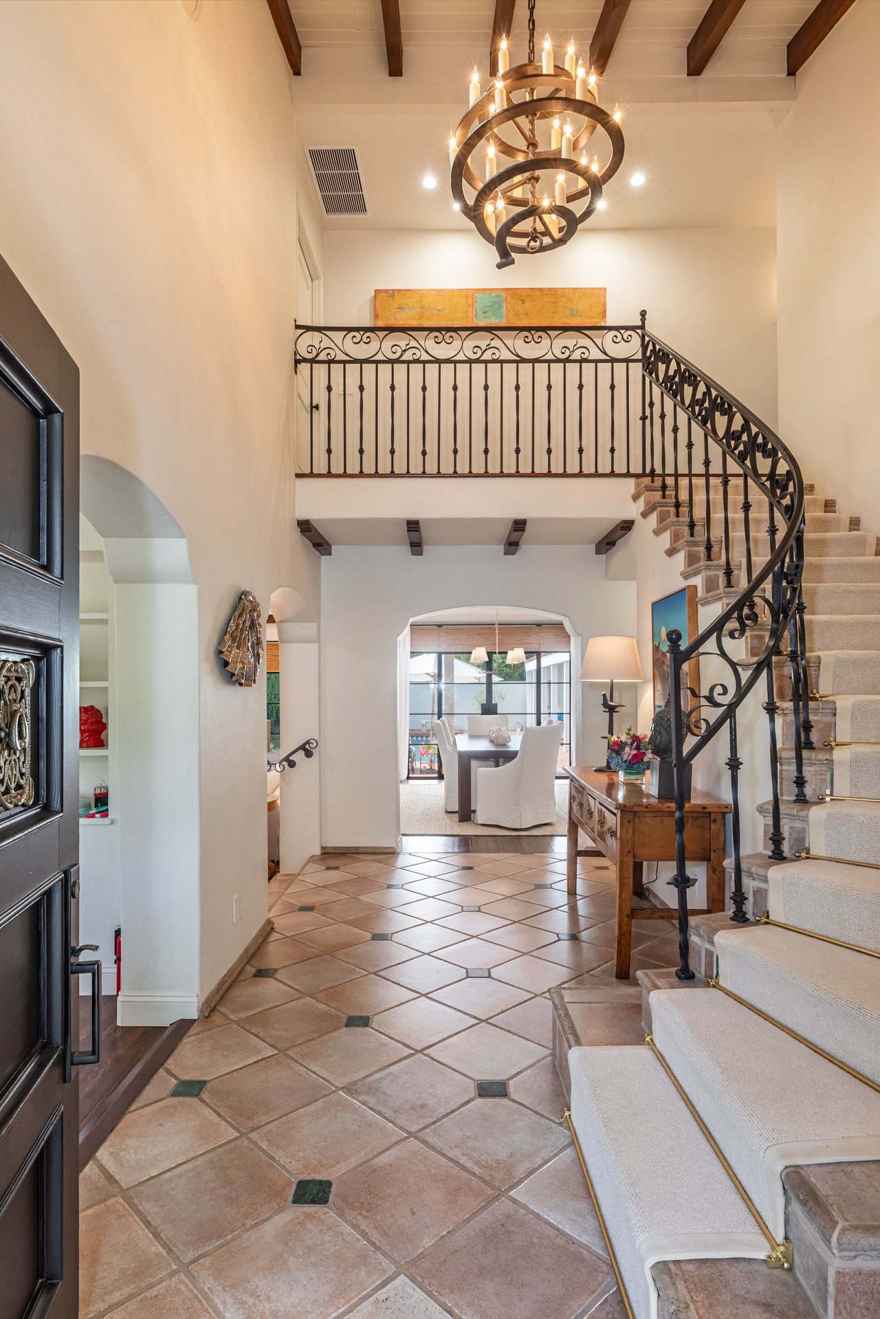 365 Comstock Ave, Little Holmby