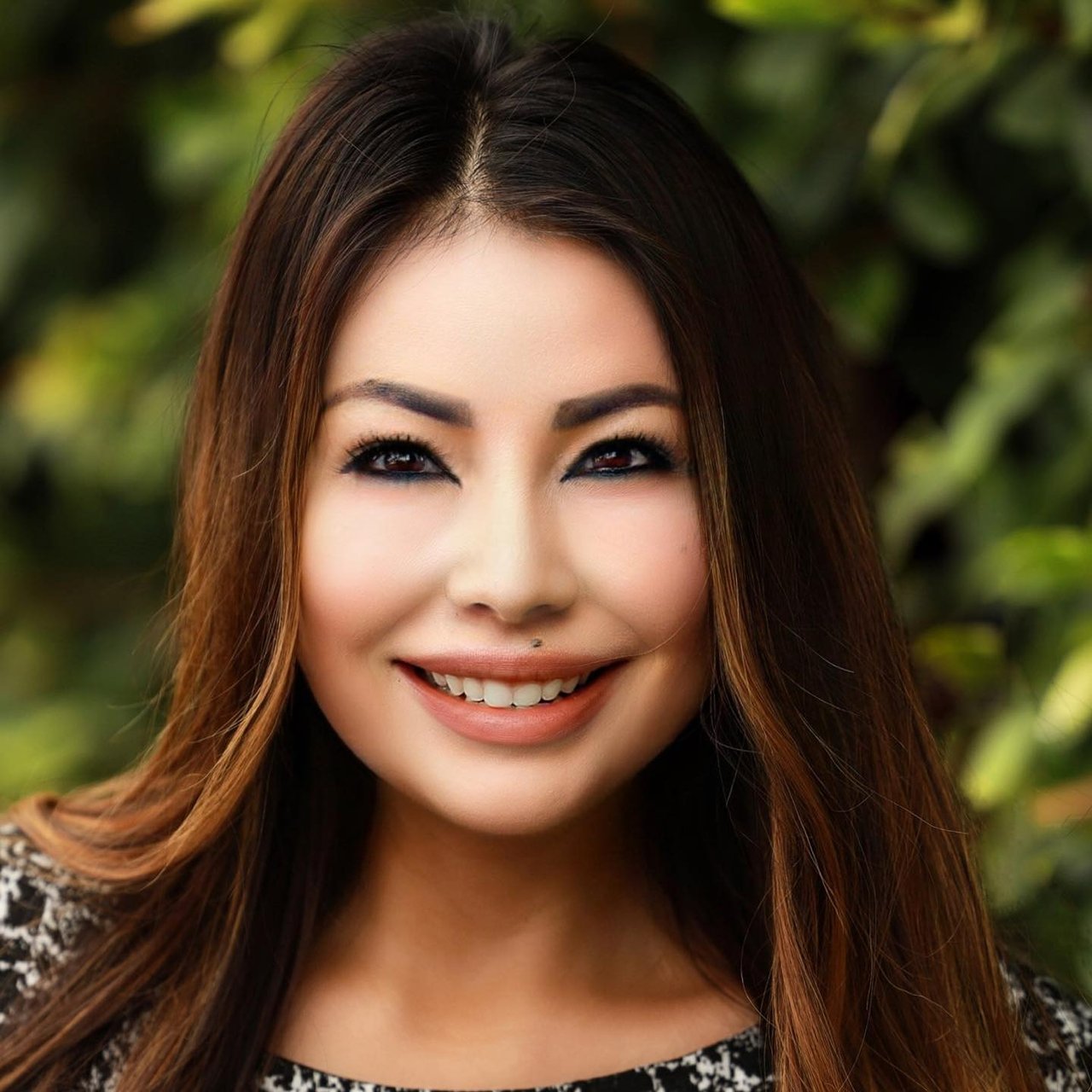 Janine Stratton Laguna Beach, CA Real Estate Agent Headshot