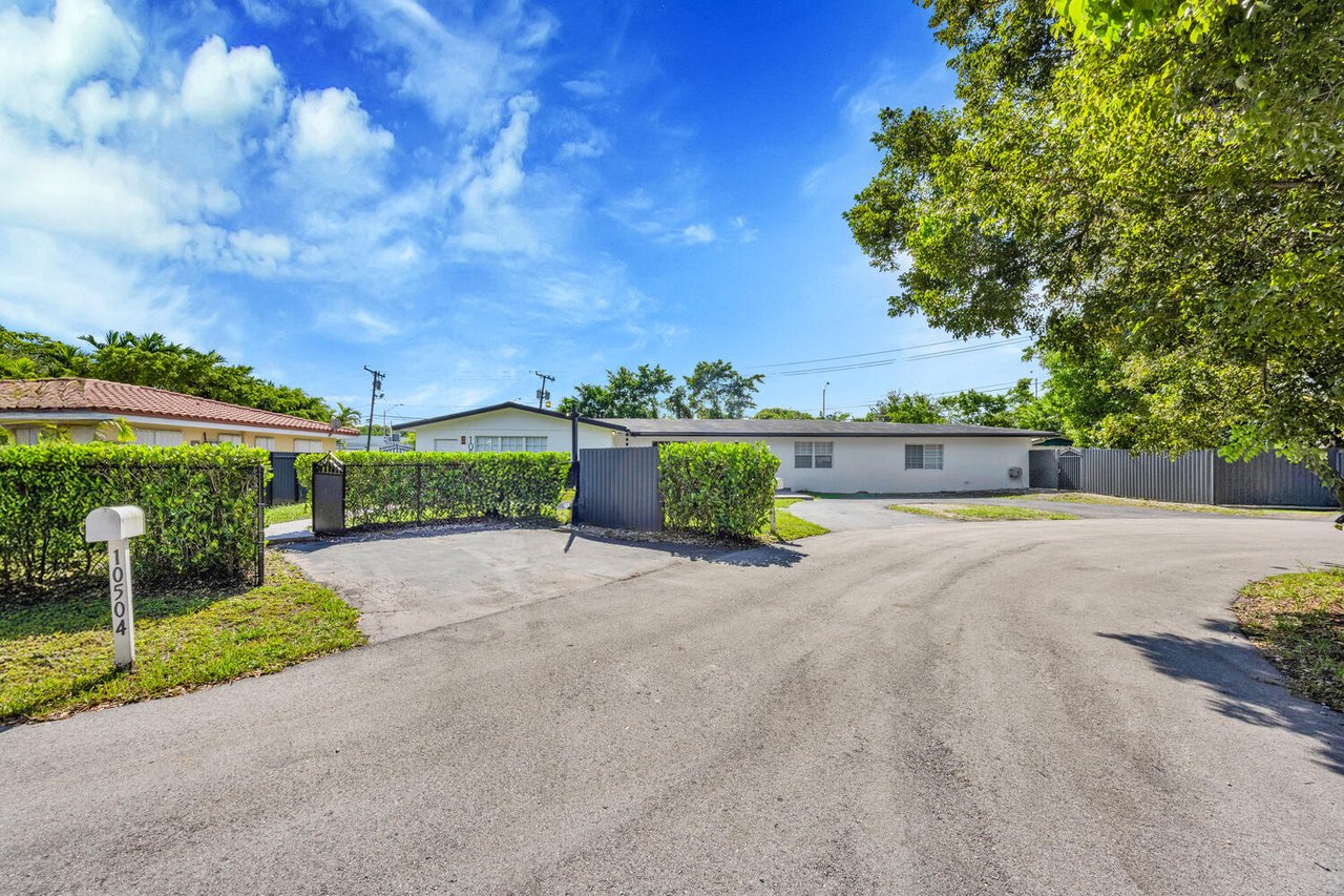Calling All Investors - Pinecrest Duplex For Sale