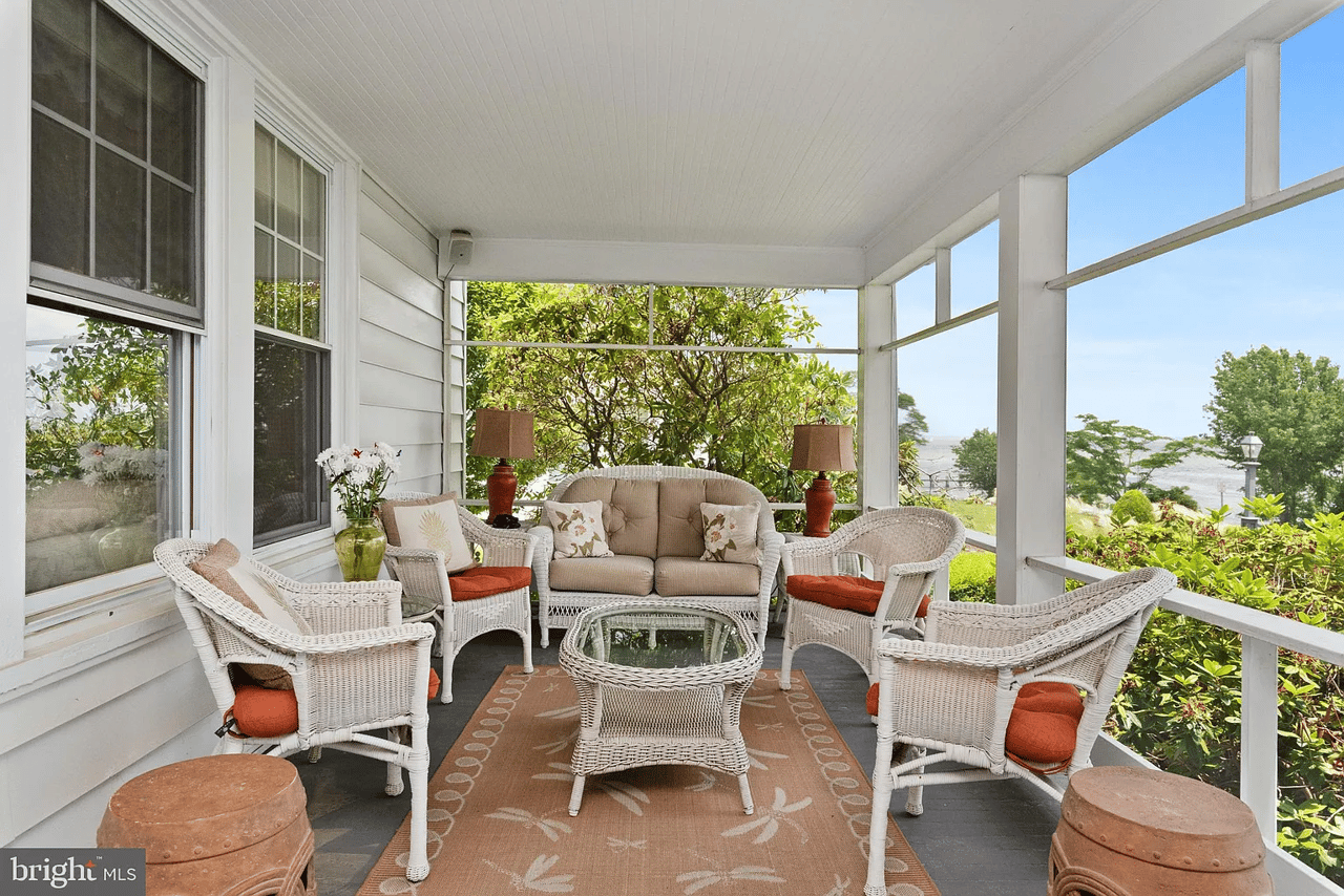 57 Bay Dr