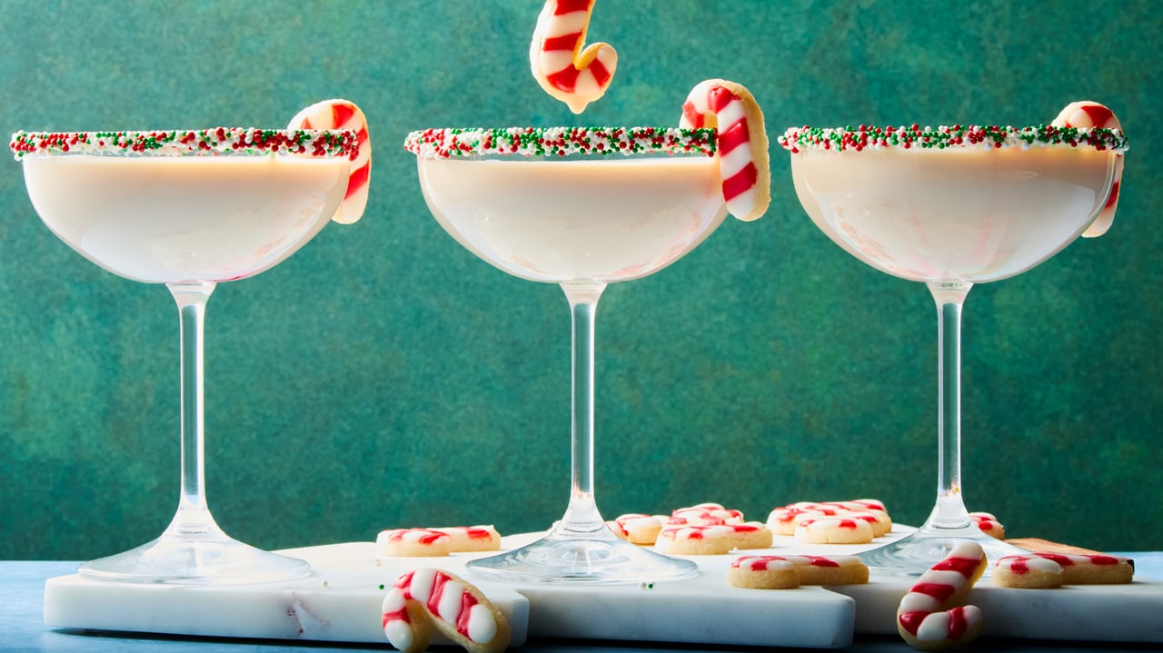 Sugar Cookie Martini (With a Non-Alcoholic Version!)