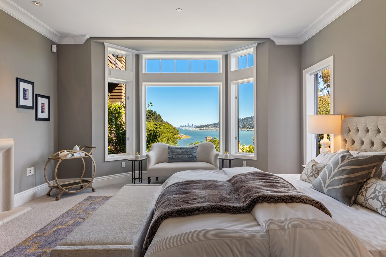 62 De Silva Island Drive Mill Valley