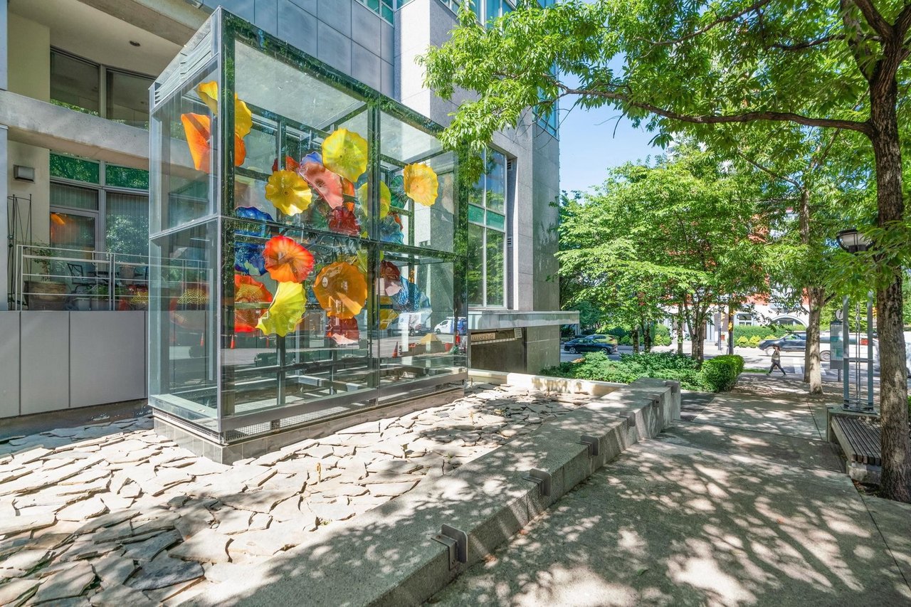 1200 W Georgia St, #706