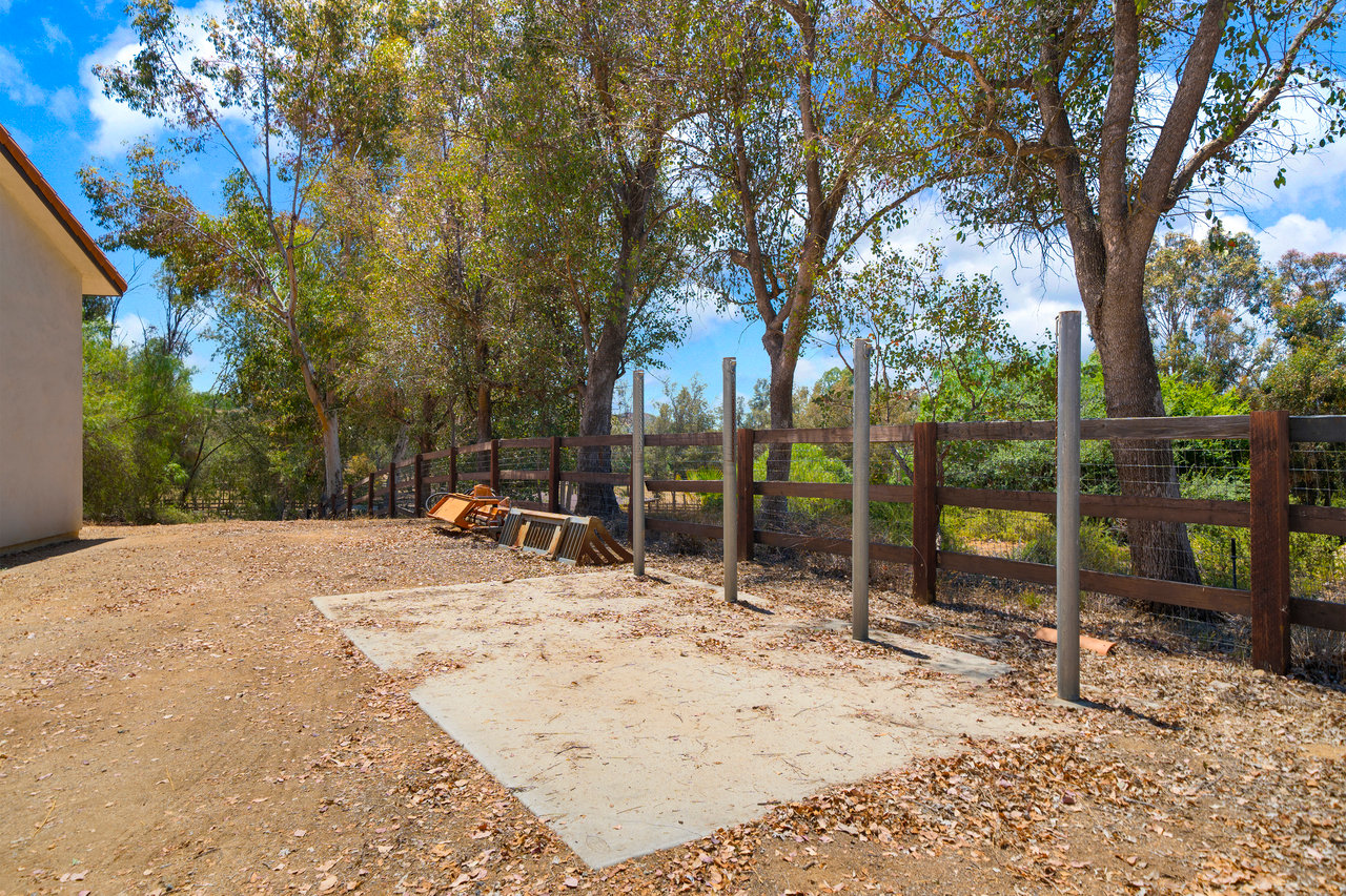 38785 Avenida Bonita