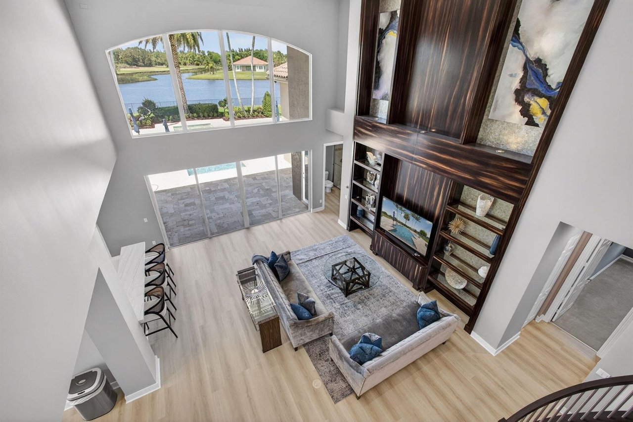 11135 Lynwood Palm Way