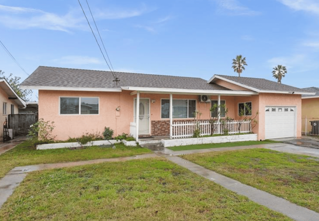 15157 Athol St, Fontana