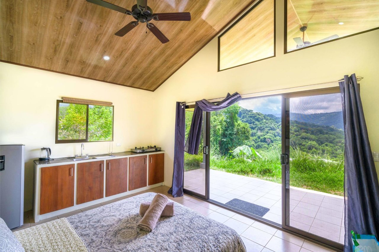 Waterfall Ranch With Cabinas, Manuel Antonio, Puntarenas