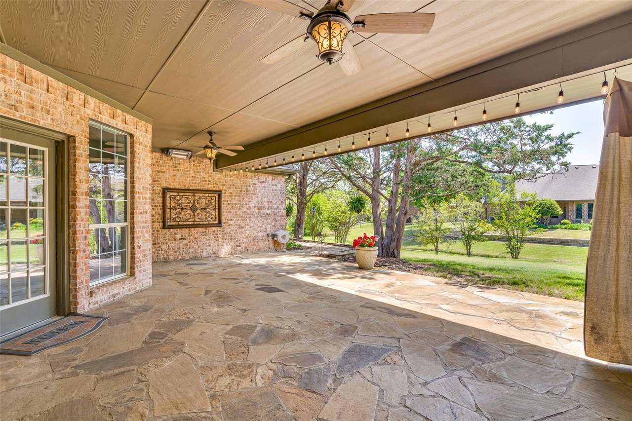 Angie Johnson Represents Buyer on 240 Arthur Court, Lucas