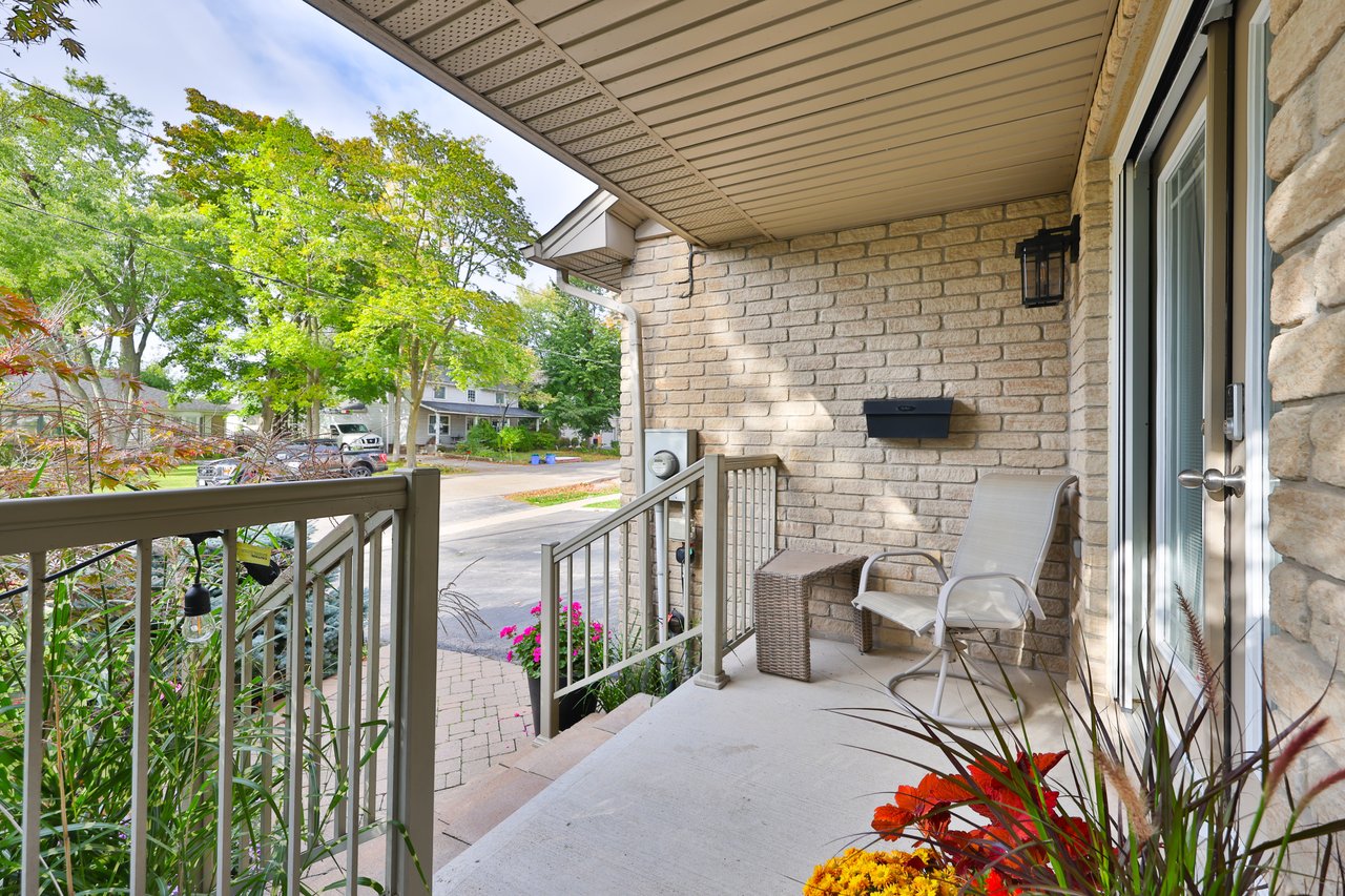 2304 Sovereign Street, Oakville