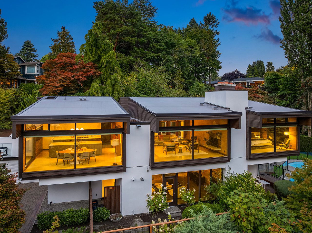 4343 W McLaren Street