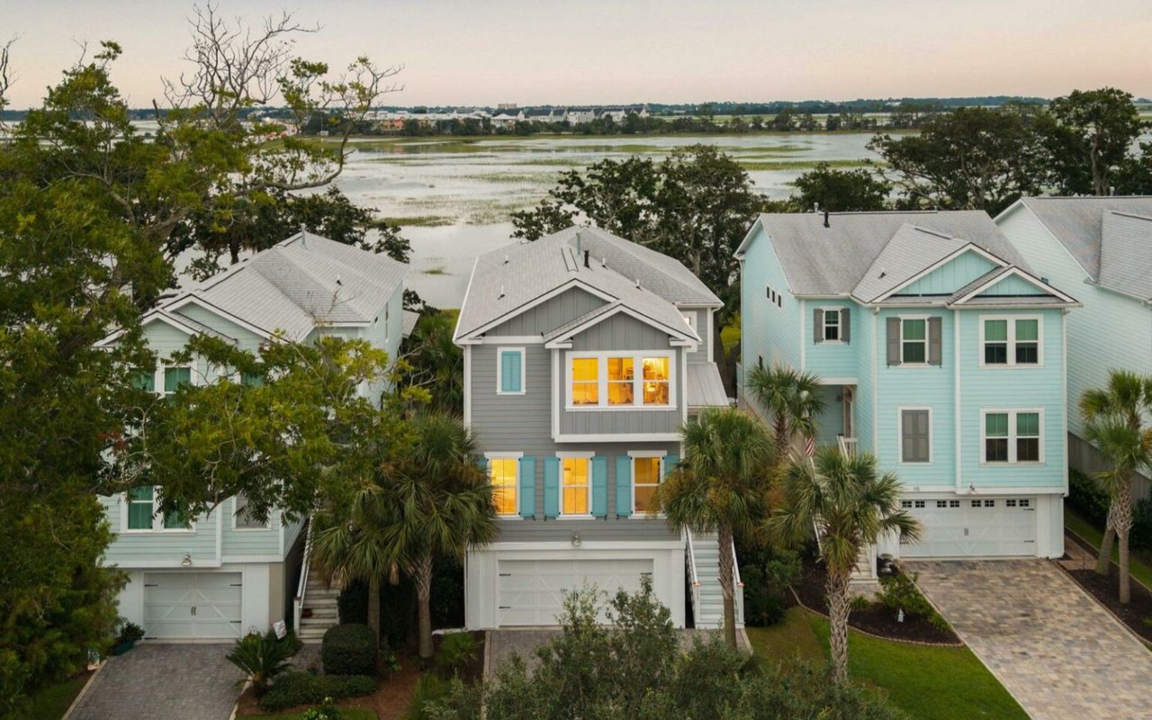 Immaculate Marshfront Property – 117 Alder Circle