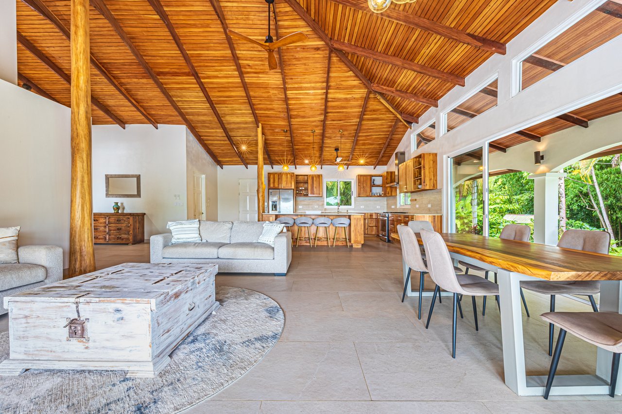 Gorgeous Hacienda-Style Home in Uvita with Ocean Views & in a Fantastic Location!!