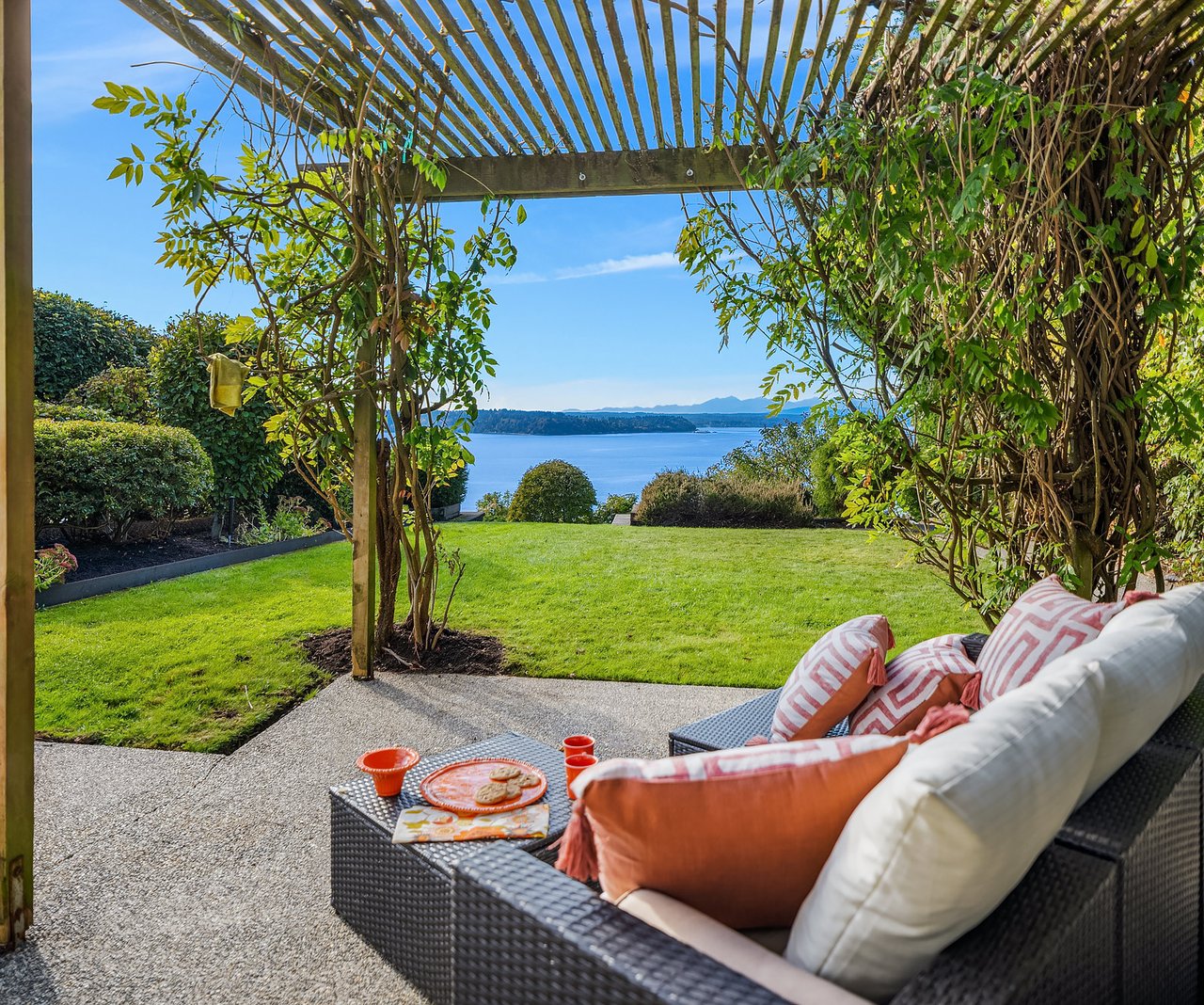 10245 Marine View Drive SW