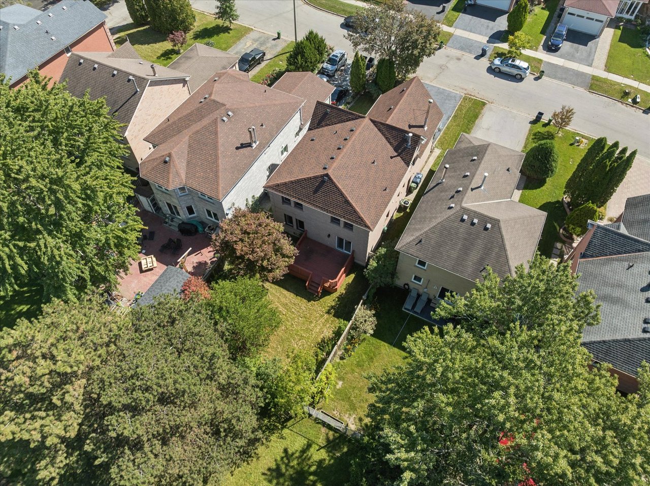 32 Valley Centre Drive
