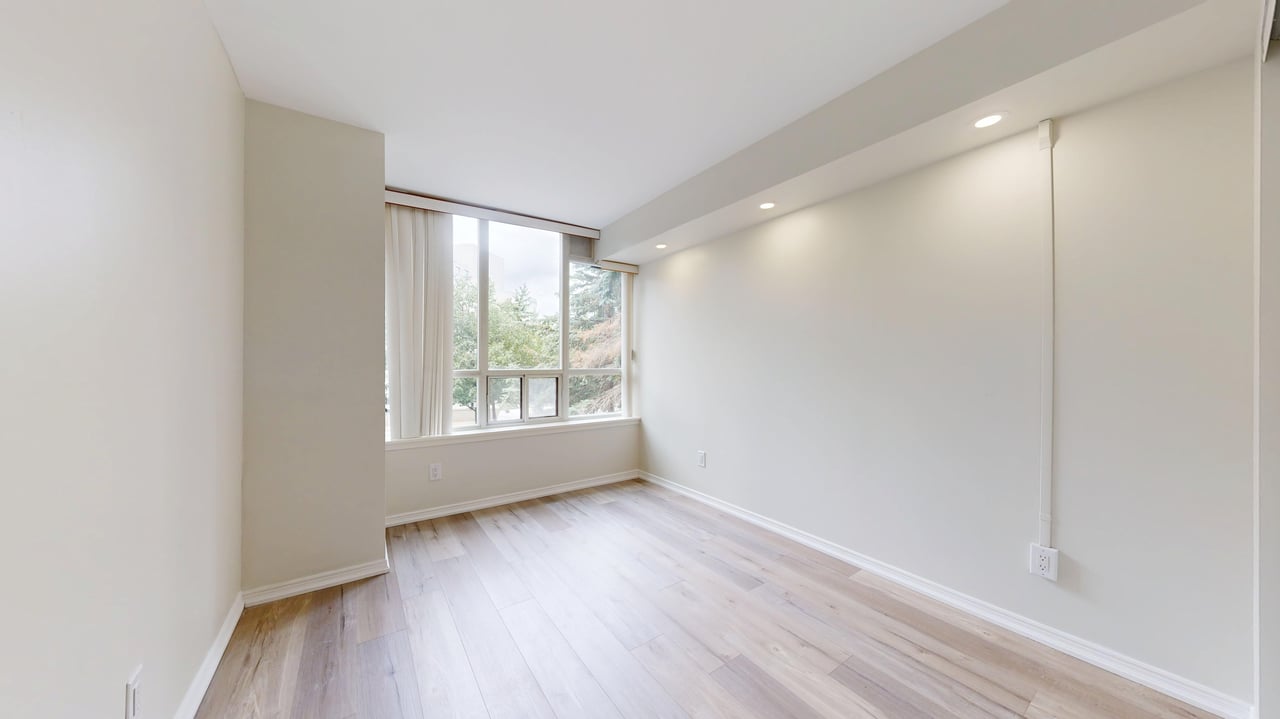81 Townsgate Drive 211