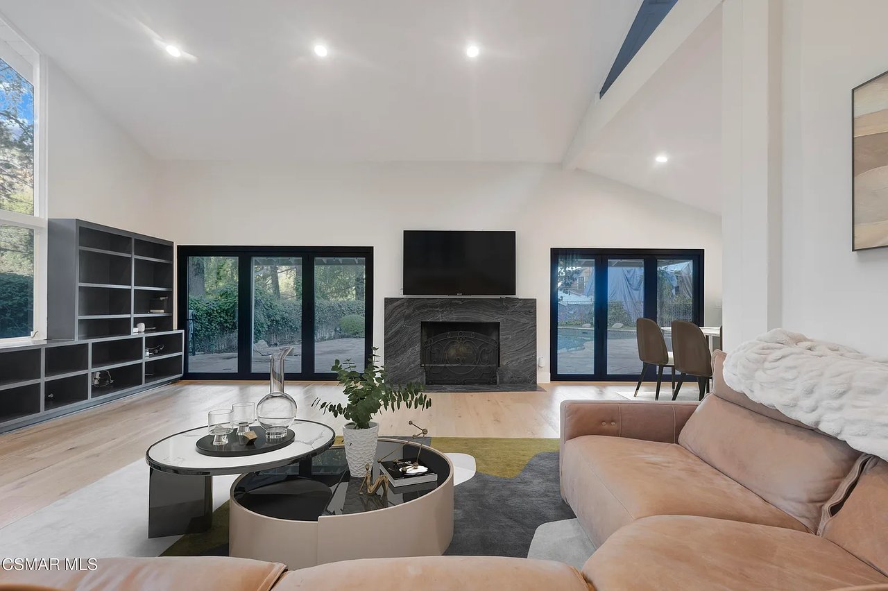 17032 Cotter Pl
