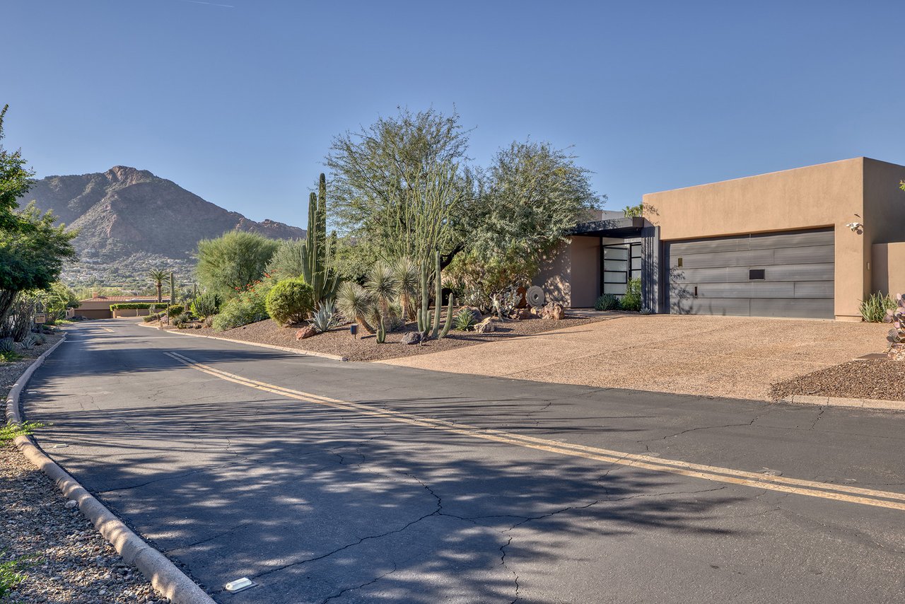 5434 E Lincoln Drive 50