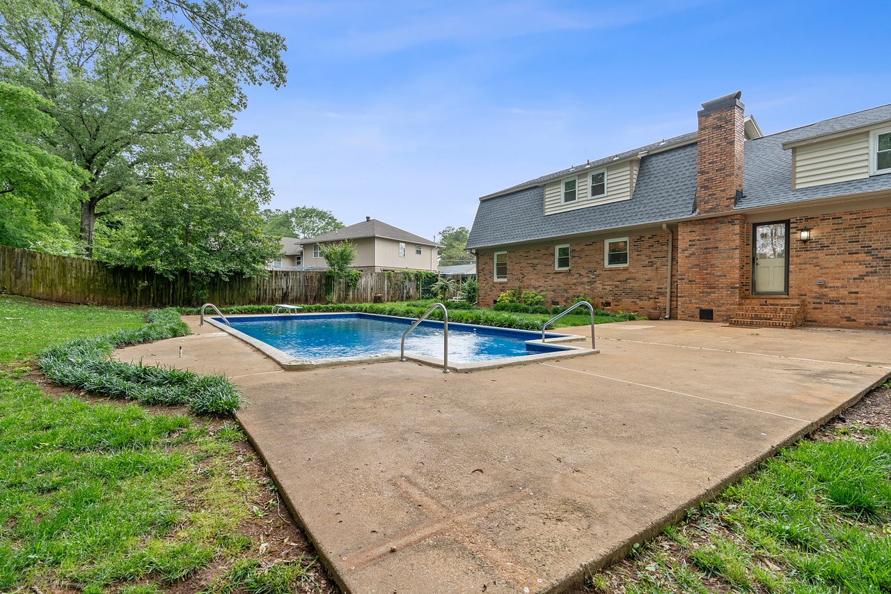 Spacious 4BR/3BA Home with Pool, Bonus Room & Office – Perfect for Work & Play!